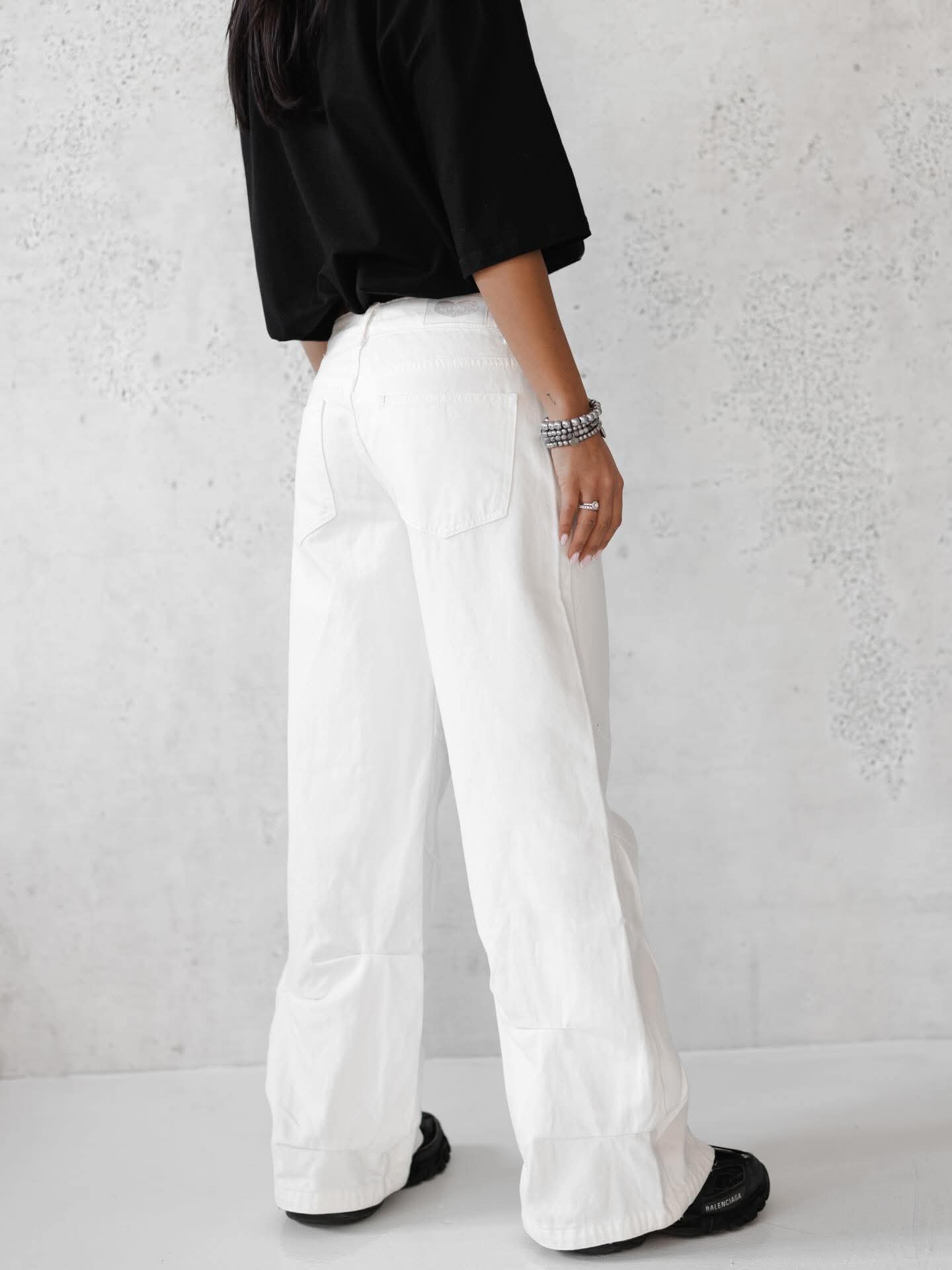 White jeans wide legs