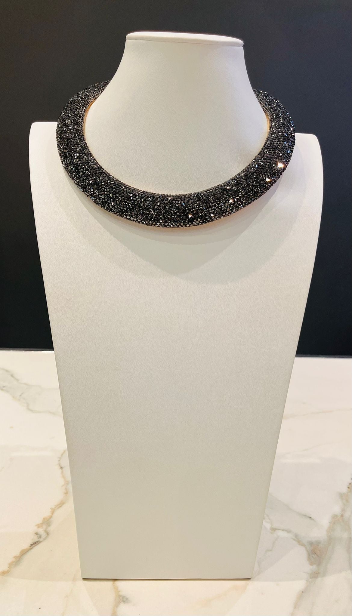 Dark crystals elegant necklace